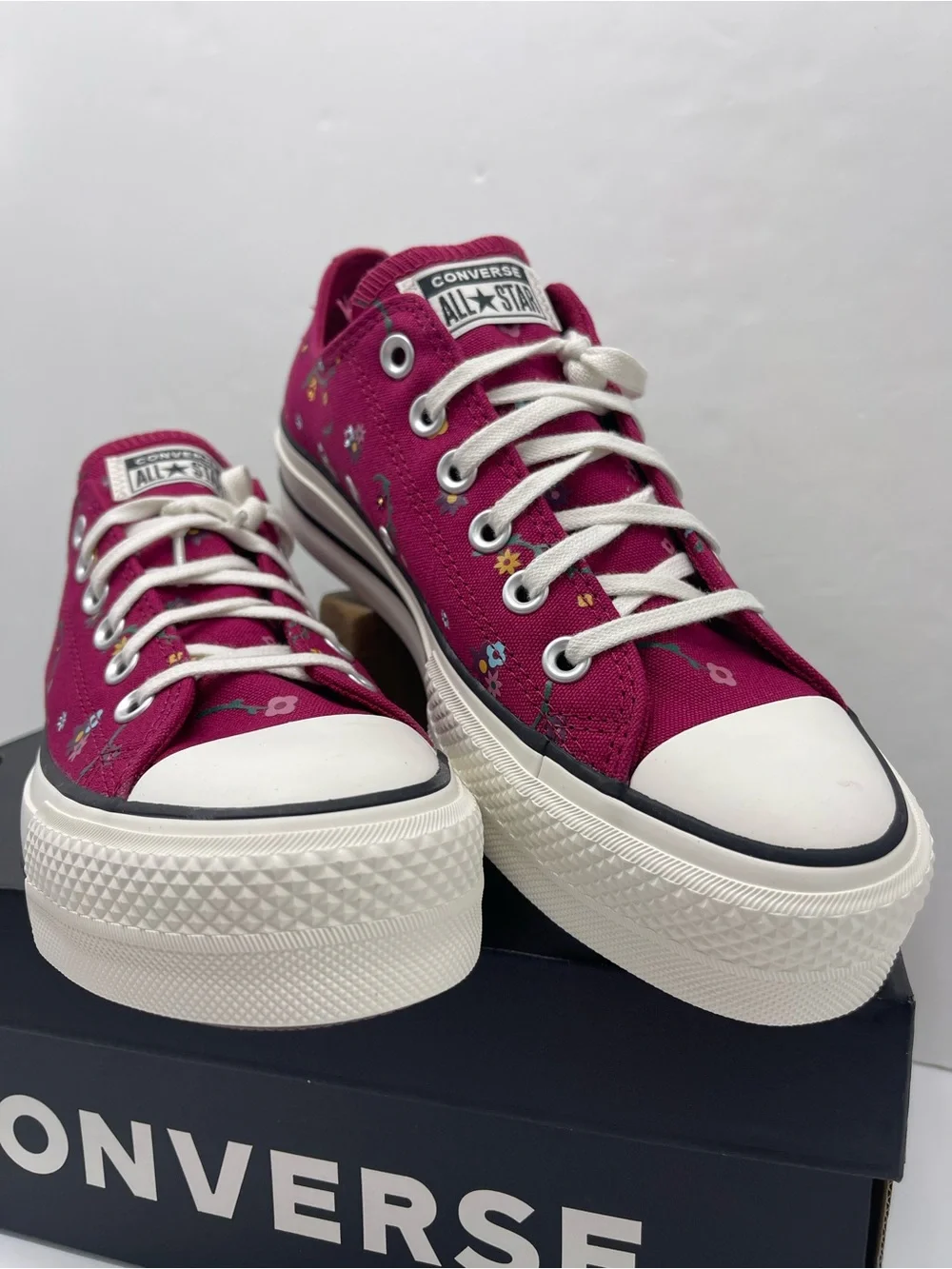 Converse A15535C CTAS LIFT OX SPORTY BERRY/VINTAGE WHITE Platform Sneakers